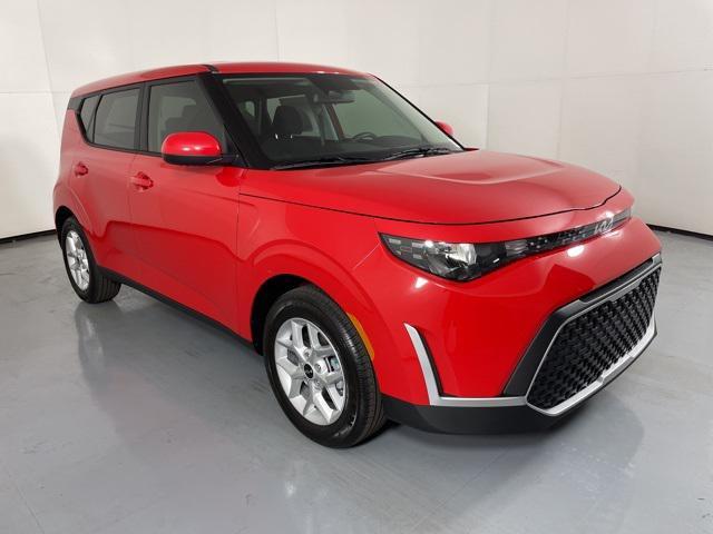 new 2025 Kia Soul car, priced at $21,318
