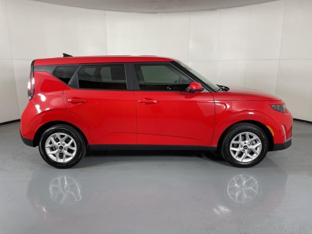 new 2025 Kia Soul car, priced at $21,318