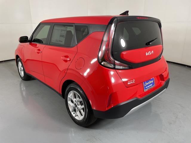 new 2025 Kia Soul car, priced at $21,318