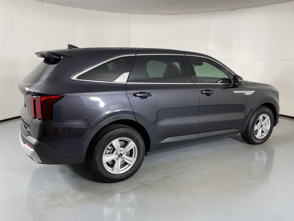 new 2026 Kia Sorento car, priced at $32,854