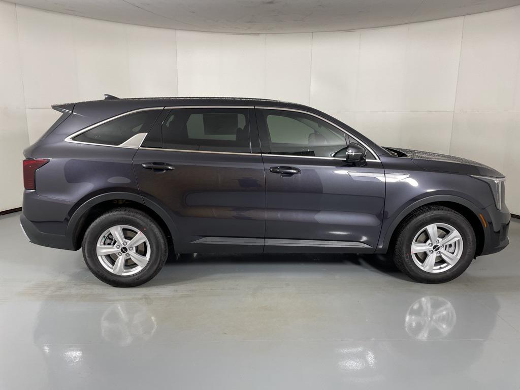 new 2026 Kia Sorento car, priced at $32,854