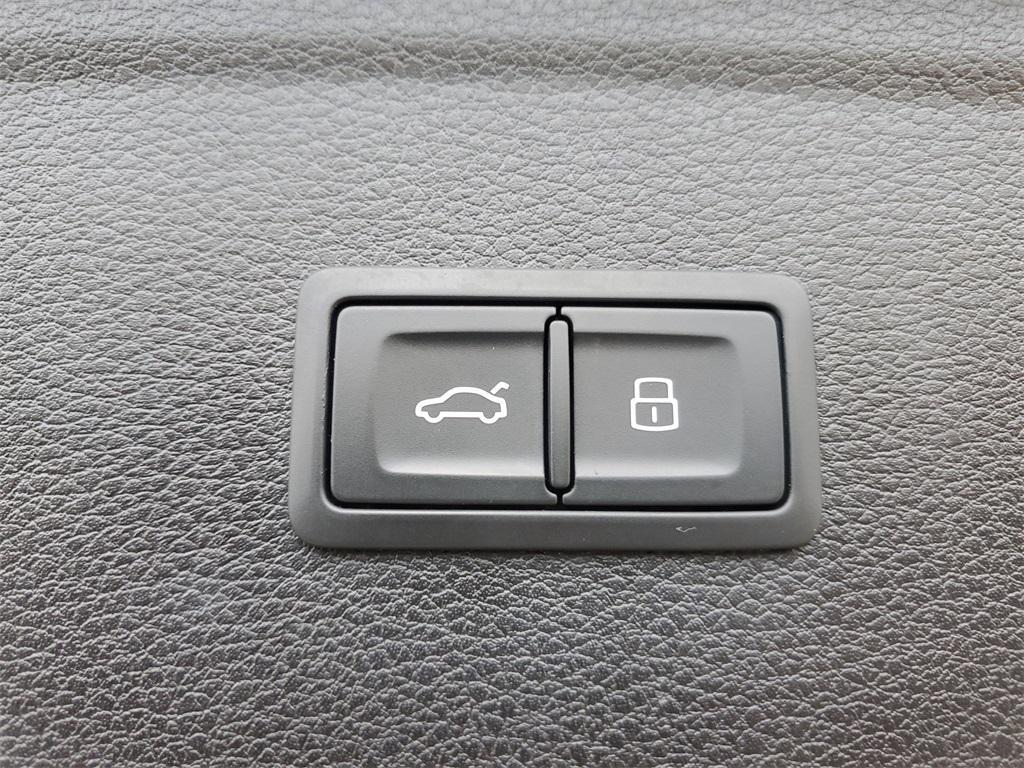 used 2022 Audi Q5 car, priced at $25,888