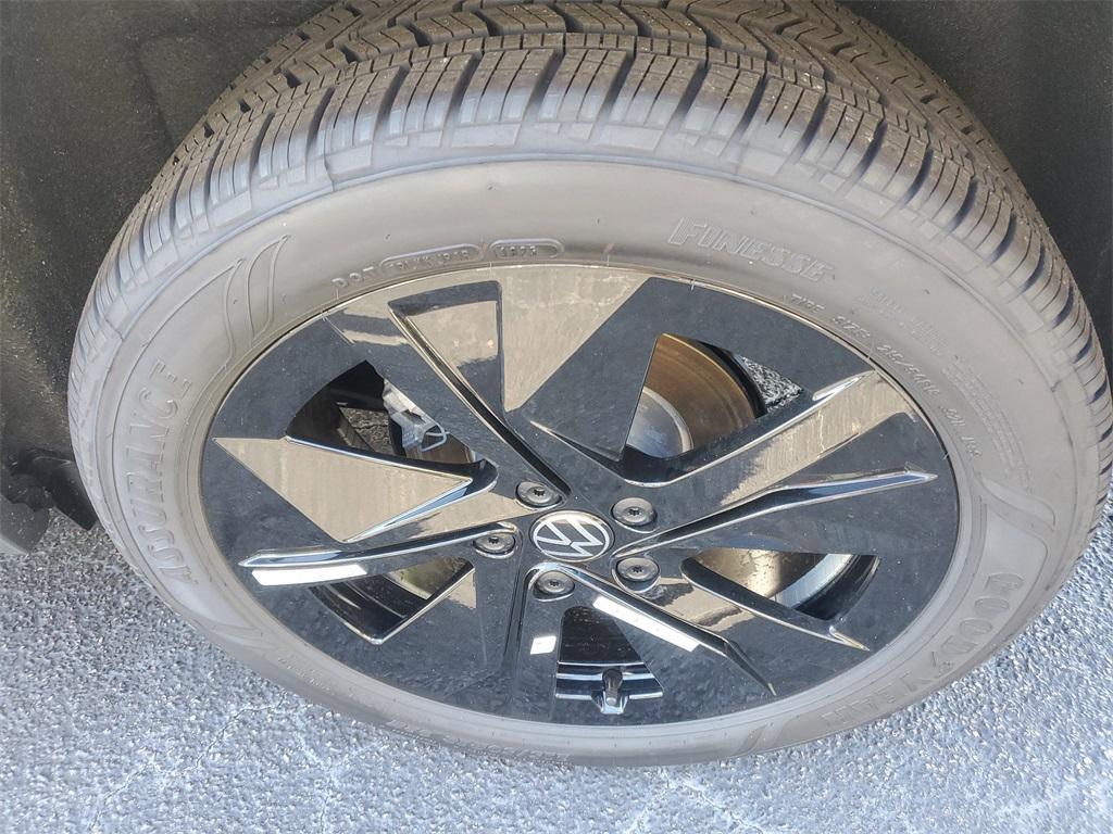 new 2025 Volkswagen Taos car, priced at $28,852