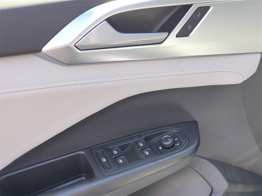 new 2025 Volkswagen Taos car, priced at $26,423