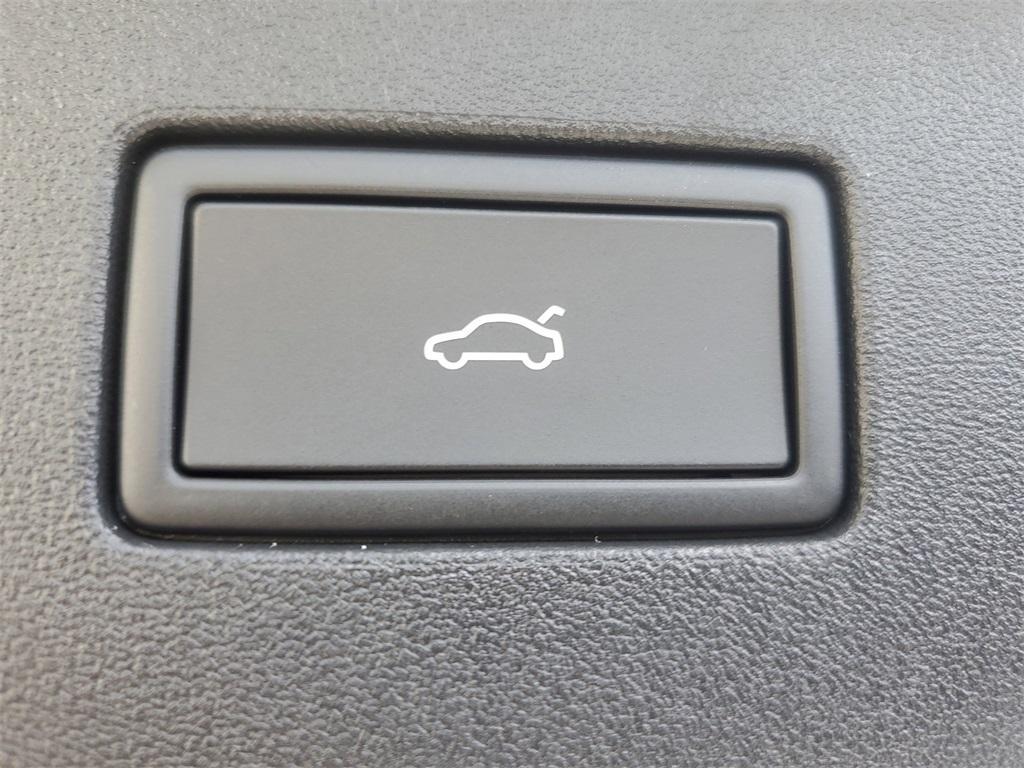new 2025 Volkswagen Tiguan car, priced at $33,599