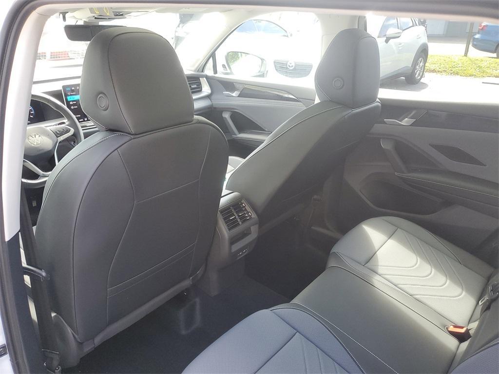 new 2025 Volkswagen Tiguan car, priced at $33,599