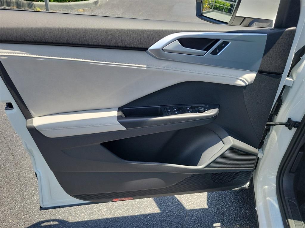 new 2025 Volkswagen Taos car, priced at $28,028