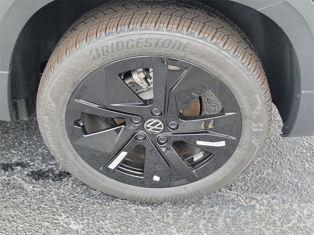 new 2025 Volkswagen Taos car, priced at $28,263