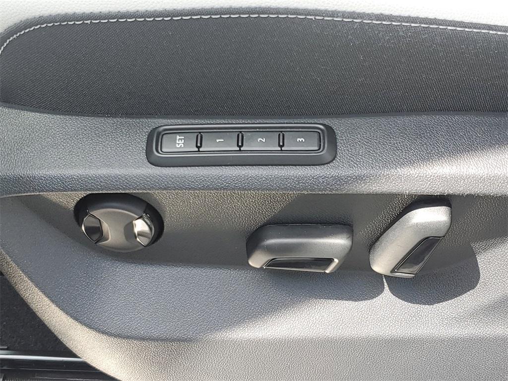 new 2024 Volkswagen Atlas Cross Sport car, priced at $44,511