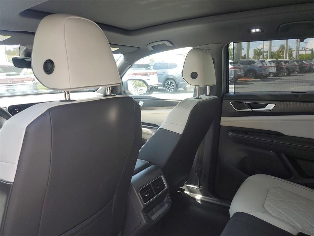 new 2024 Volkswagen Atlas Cross Sport car, priced at $44,511