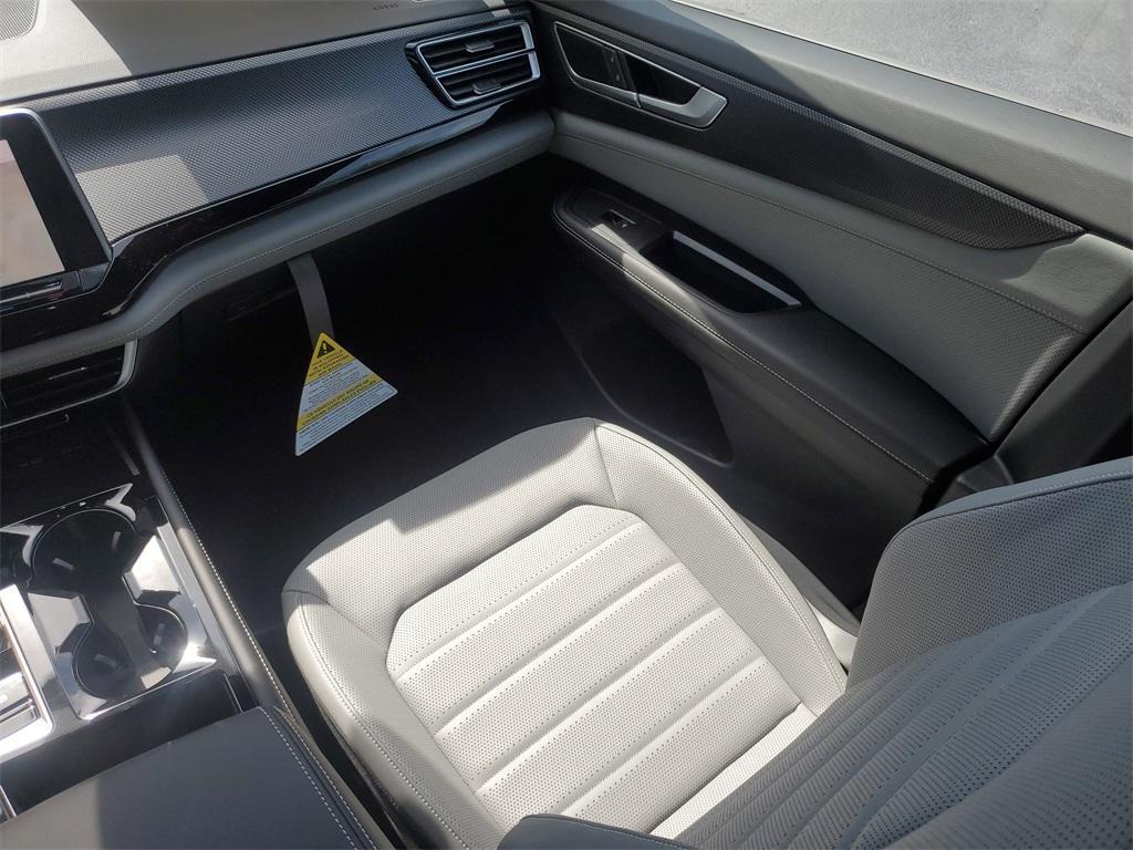 new 2025 Volkswagen Atlas Cross Sport car, priced at $52,131