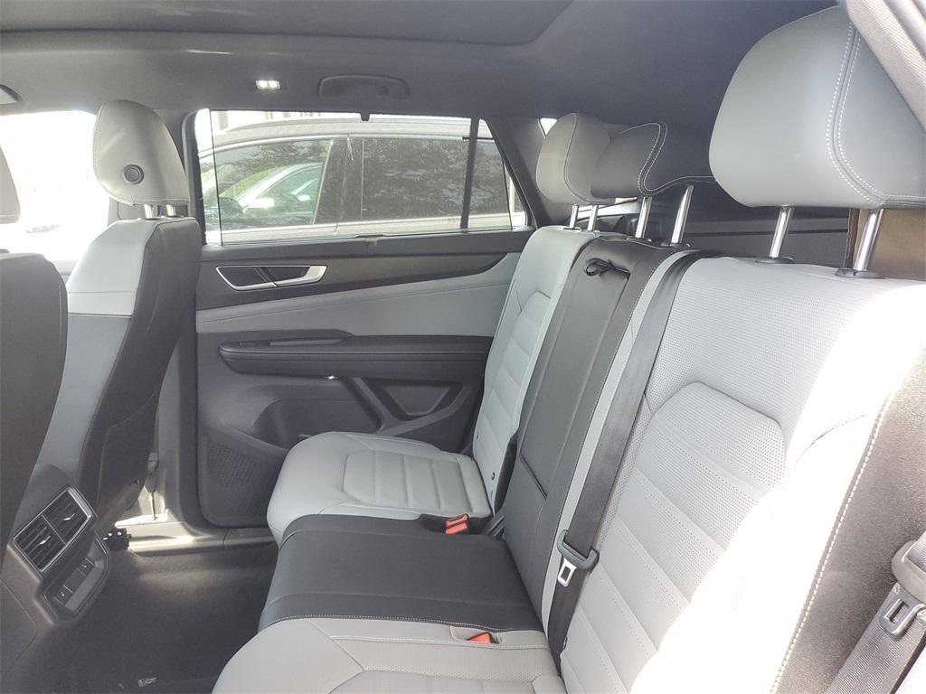 new 2025 Volkswagen Atlas Cross Sport car, priced at $52,131