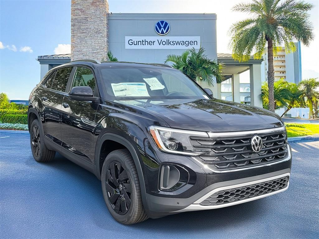 new 2026 Volkswagen Atlas Cross Sport car, priced at $43,574