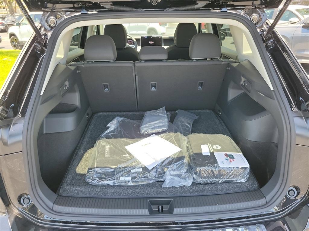 new 2025 Volkswagen Tiguan car, priced at $31,774