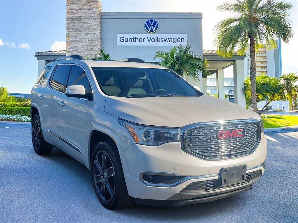 used 2017 GMC Acadia car
