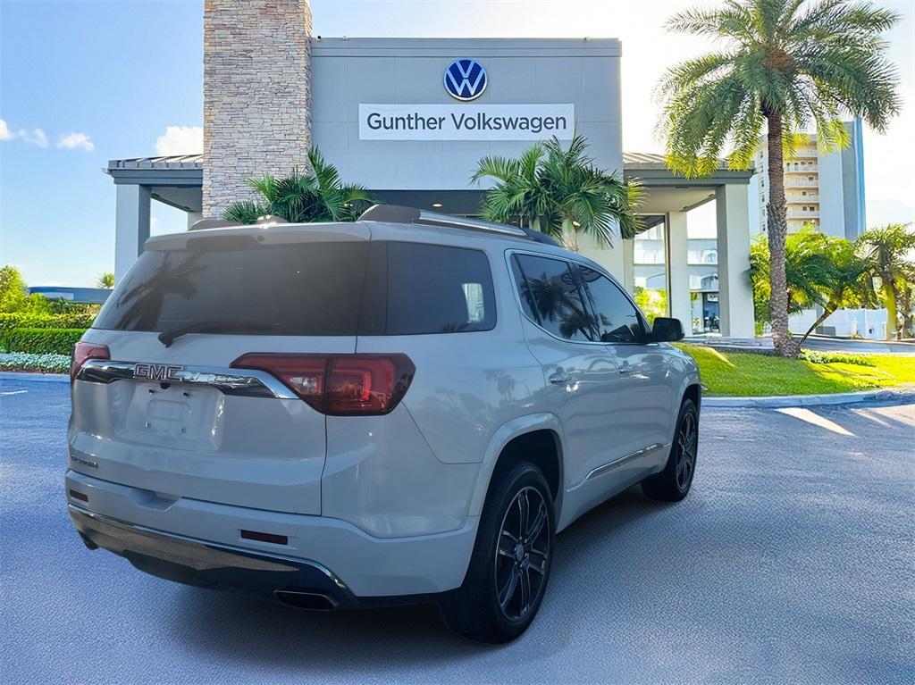 used 2017 GMC Acadia car