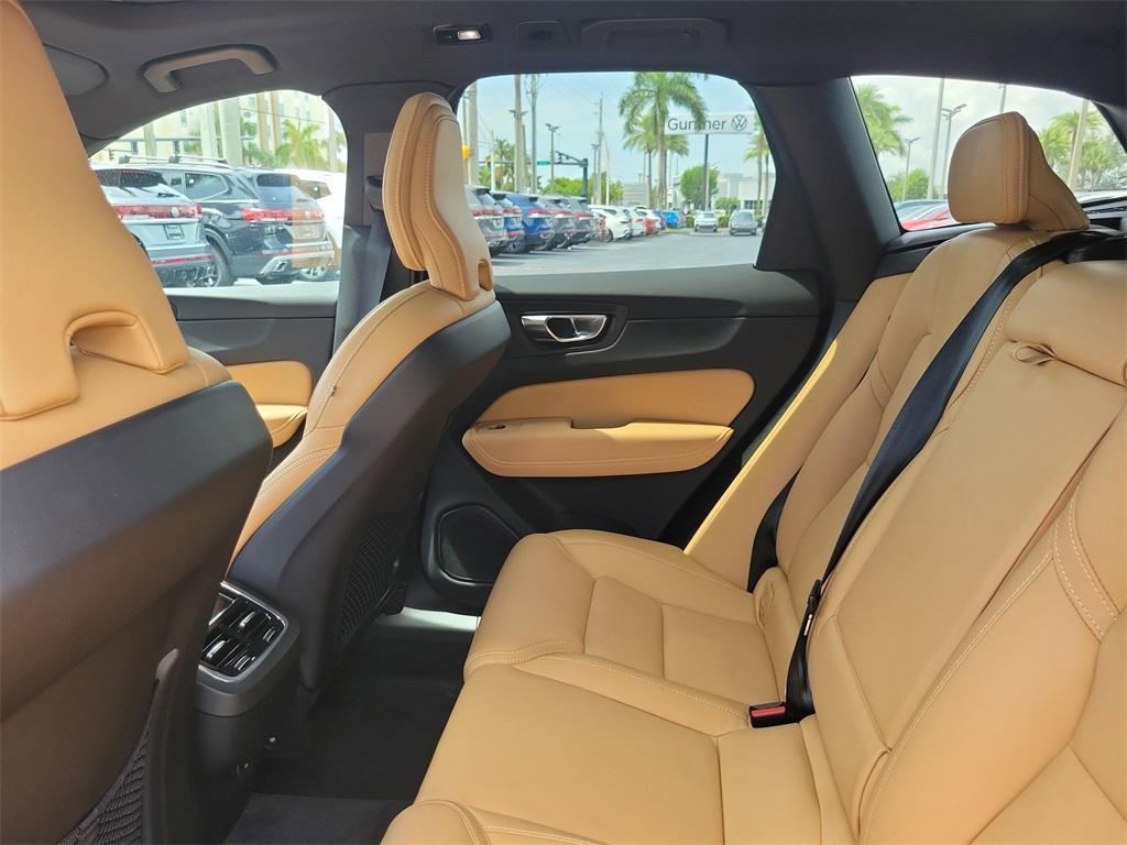 used 2022 Volvo XC60 car, priced at $32,995