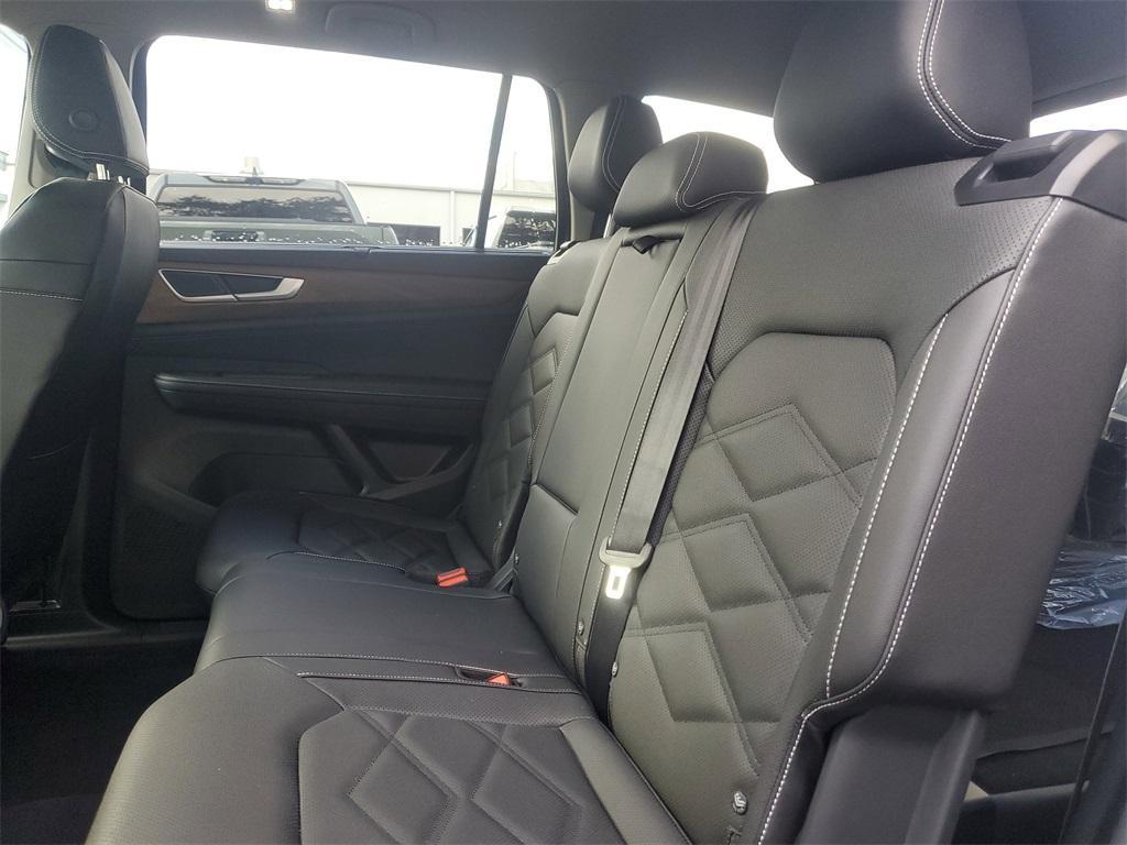 new 2026 Volkswagen Atlas car, priced at $44,809