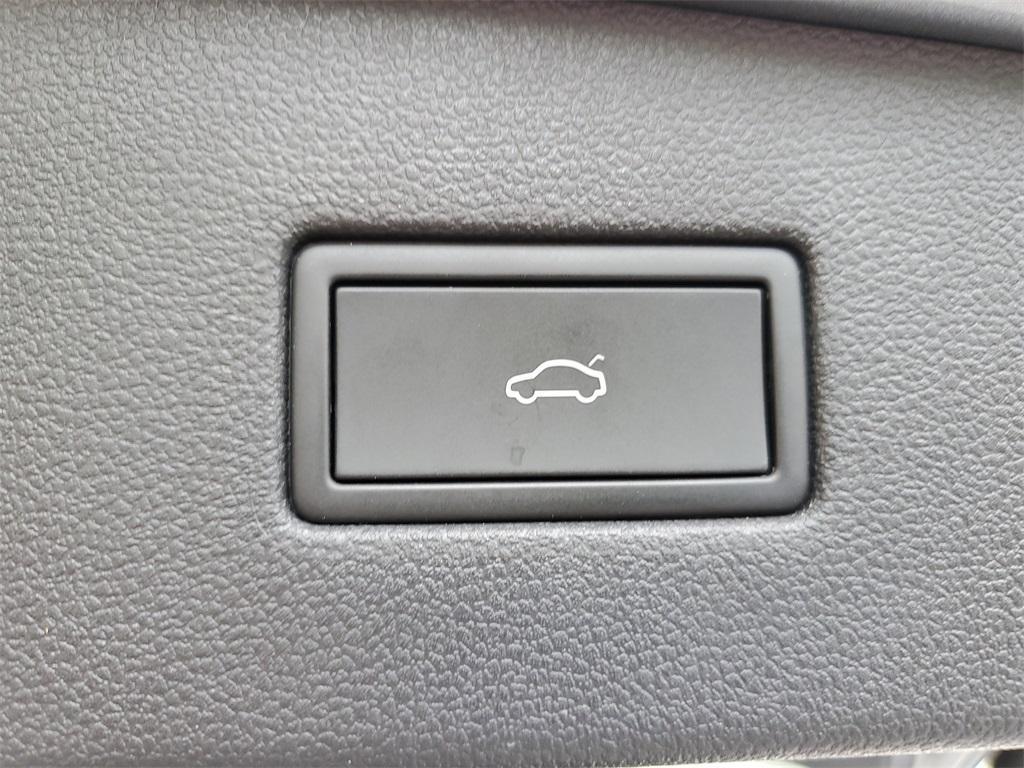 used 2022 Volkswagen Tiguan car, priced at $21,444