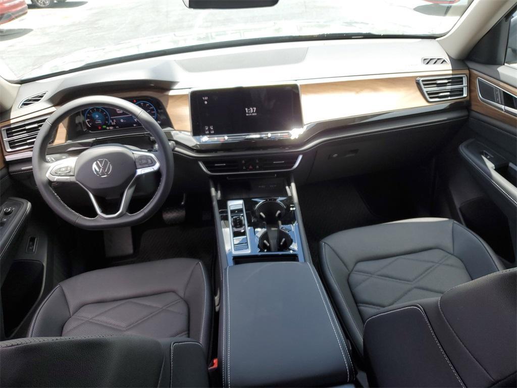 new 2025 Volkswagen Atlas car, priced at $46,246