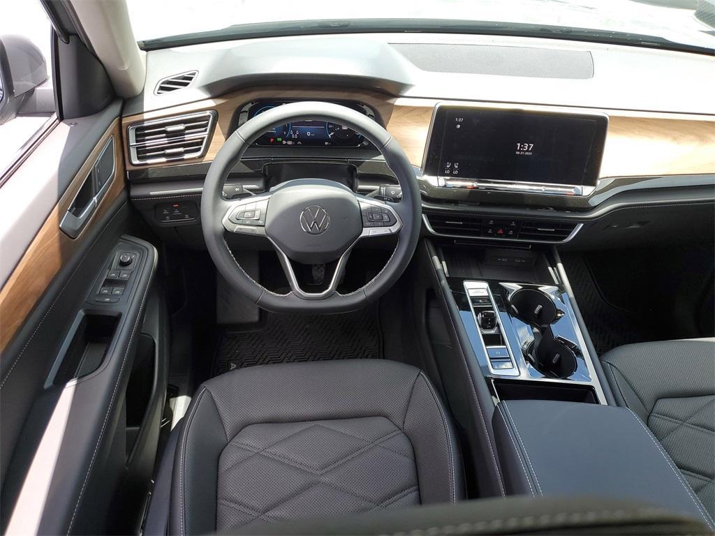 new 2025 Volkswagen Atlas car, priced at $46,246