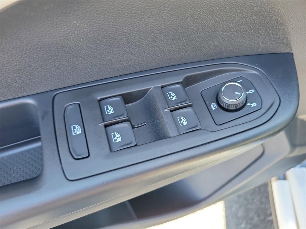 new 2025 Volkswagen Taos car, priced at $27,012