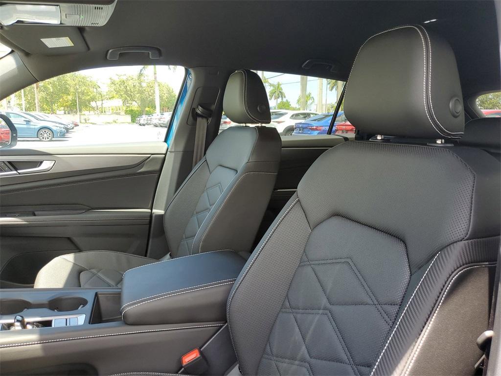 new 2025 Volkswagen Atlas Cross Sport car, priced at $39,611