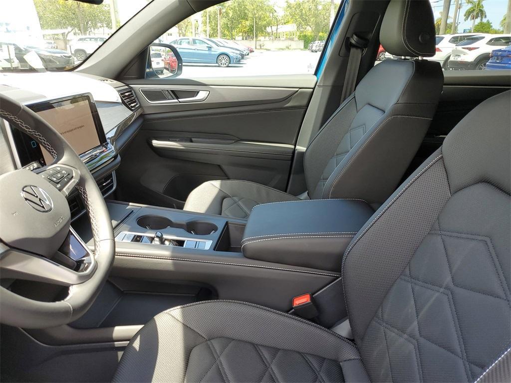 new 2025 Volkswagen Atlas Cross Sport car, priced at $39,611