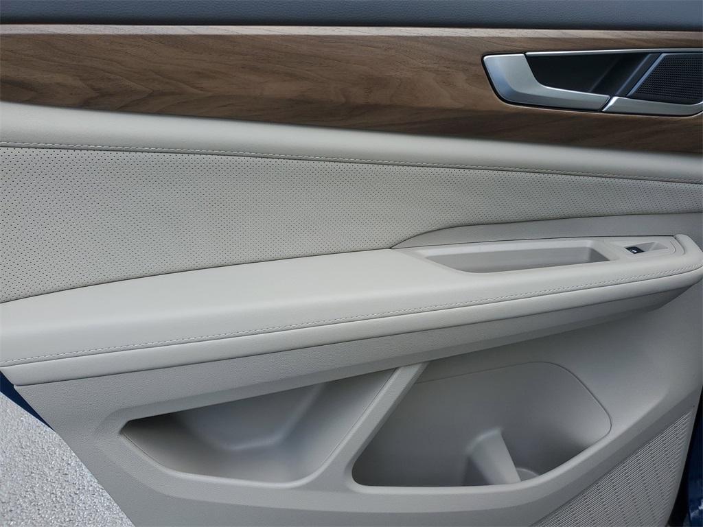 new 2025 Volkswagen Atlas car, priced at $39,513