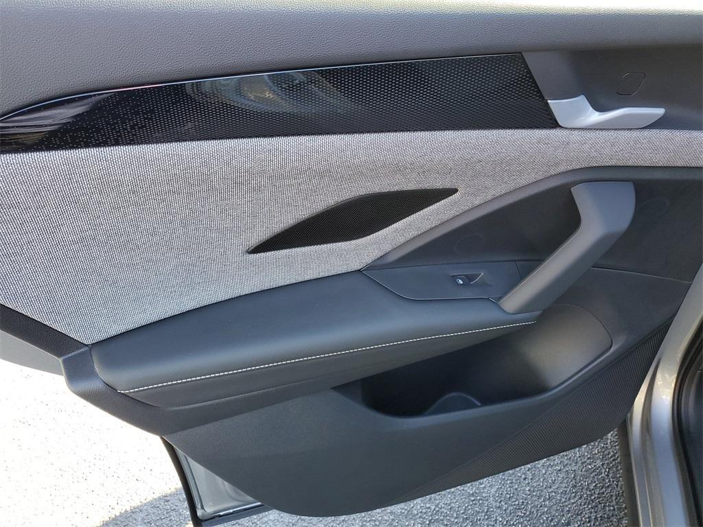 new 2025 Volkswagen Tiguan car, priced at $27,946