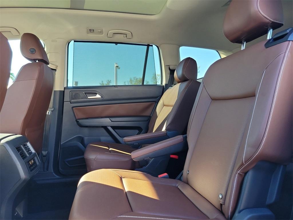 used 2021 Volkswagen Atlas car, priced at $21,998