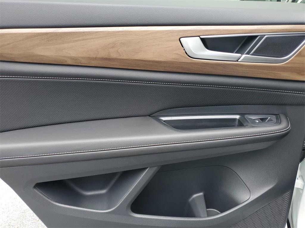 new 2026 Volkswagen Atlas car, priced at $38,927