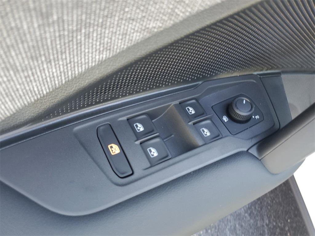 new 2025 Volkswagen Tiguan car, priced at $29,446