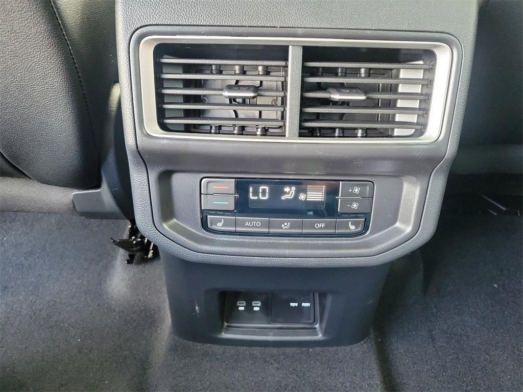 new 2026 Volkswagen Atlas car, priced at $53,657