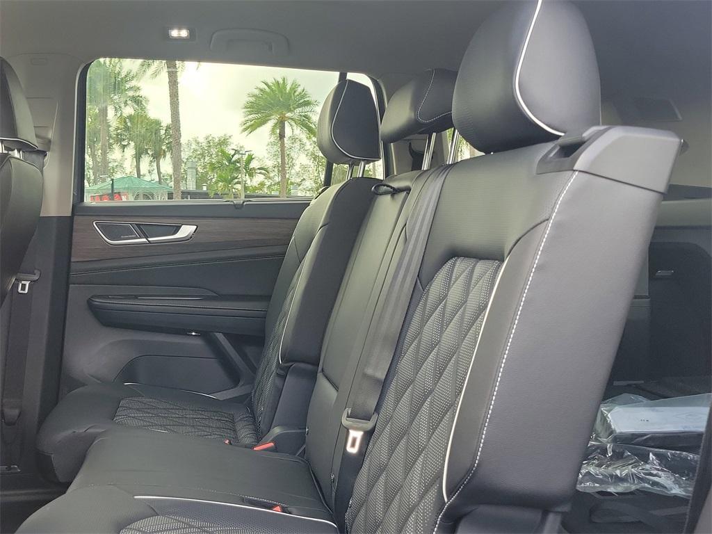 new 2026 Volkswagen Atlas car, priced at $53,657