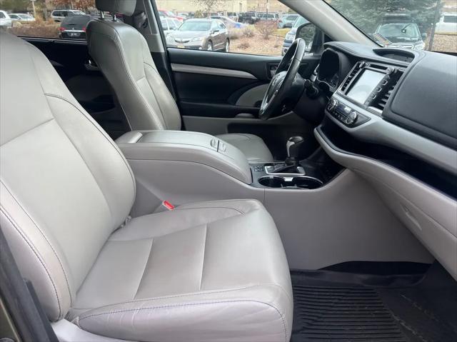 used 2017 Toyota Highlander car, priced at $26,989