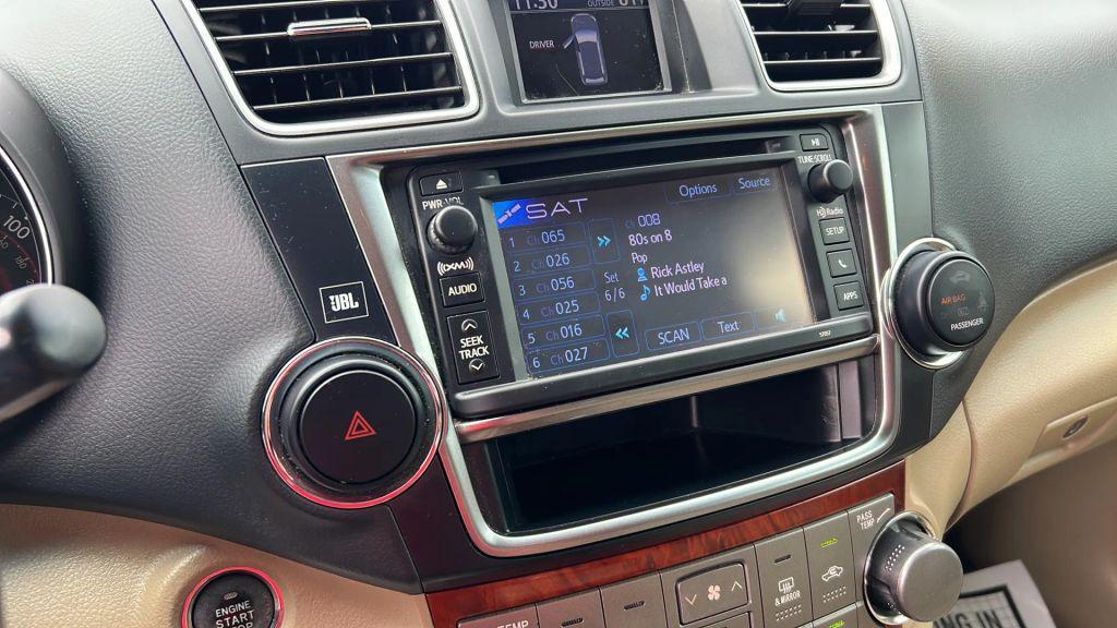 used 2013 Toyota Highlander car, priced at $9,980