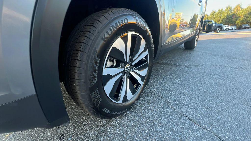 used 2024 Volkswagen Atlas Cross Sport car, priced at $29,980