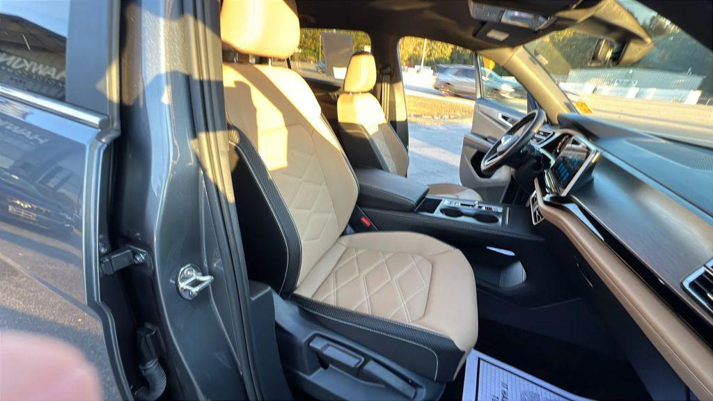 used 2024 Volkswagen Atlas Cross Sport car, priced at $29,980
