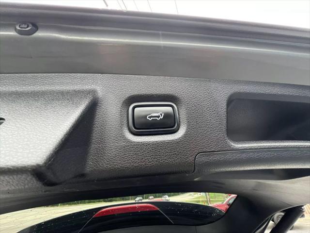 used 2022 Hyundai Santa Fe car, priced at $26,980