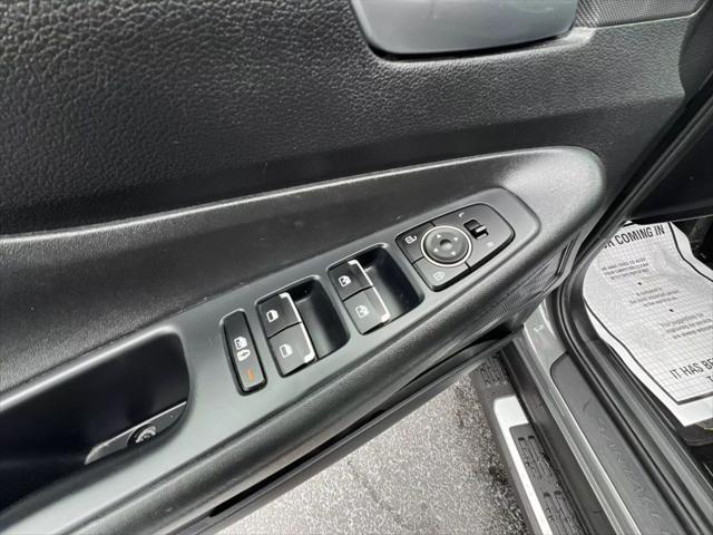 used 2022 Hyundai Santa Fe car, priced at $26,980