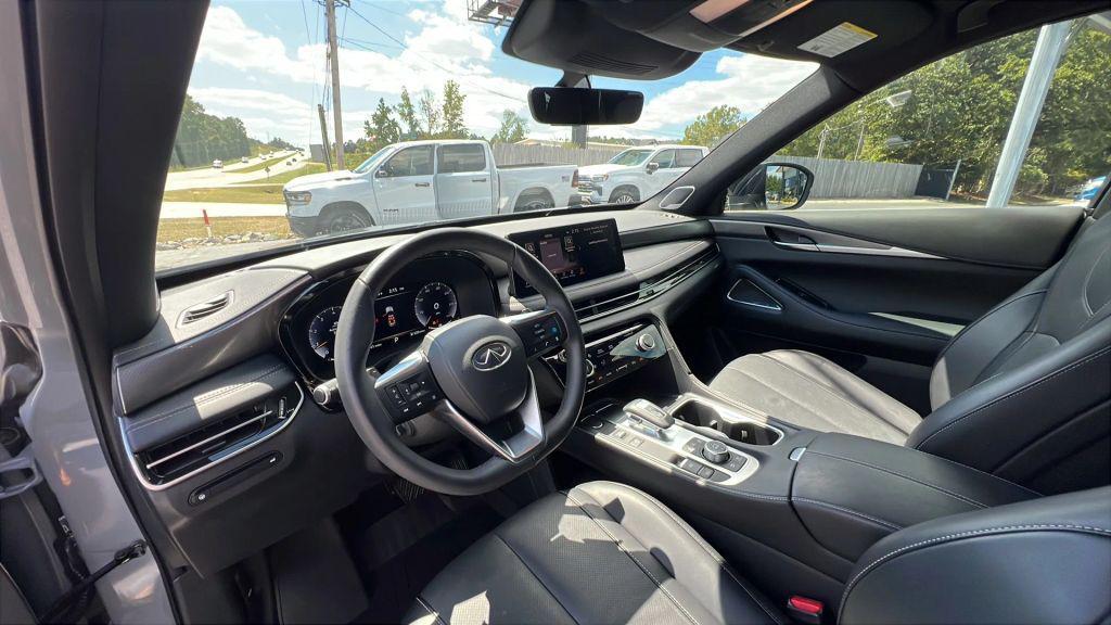 used 2025 INFINITI QX60 car, priced at $44,980