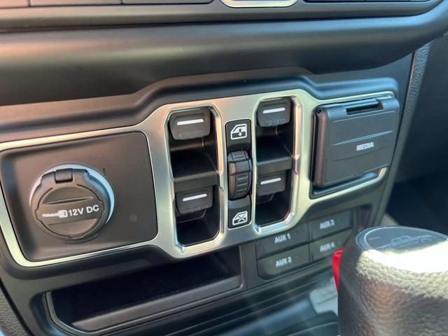 used 2021 Jeep Gladiator car, priced at $38,980