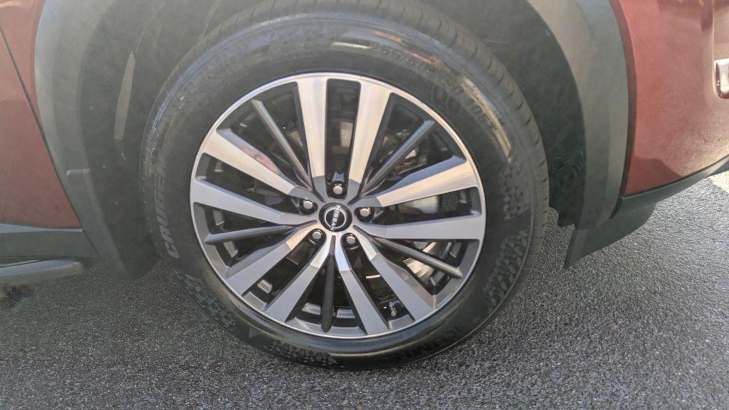 used 2022 Nissan Pathfinder car, priced at $36,980