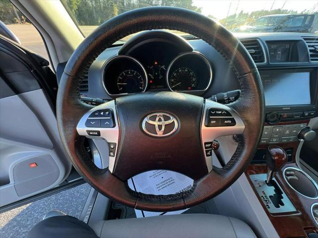 used 2012 Toyota Highlander car, priced at $12,980