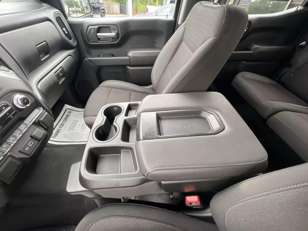 used 2025 GMC Sierra 1500 car, priced at $41,301