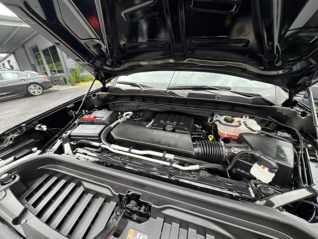 used 2025 GMC Sierra 1500 car, priced at $41,301