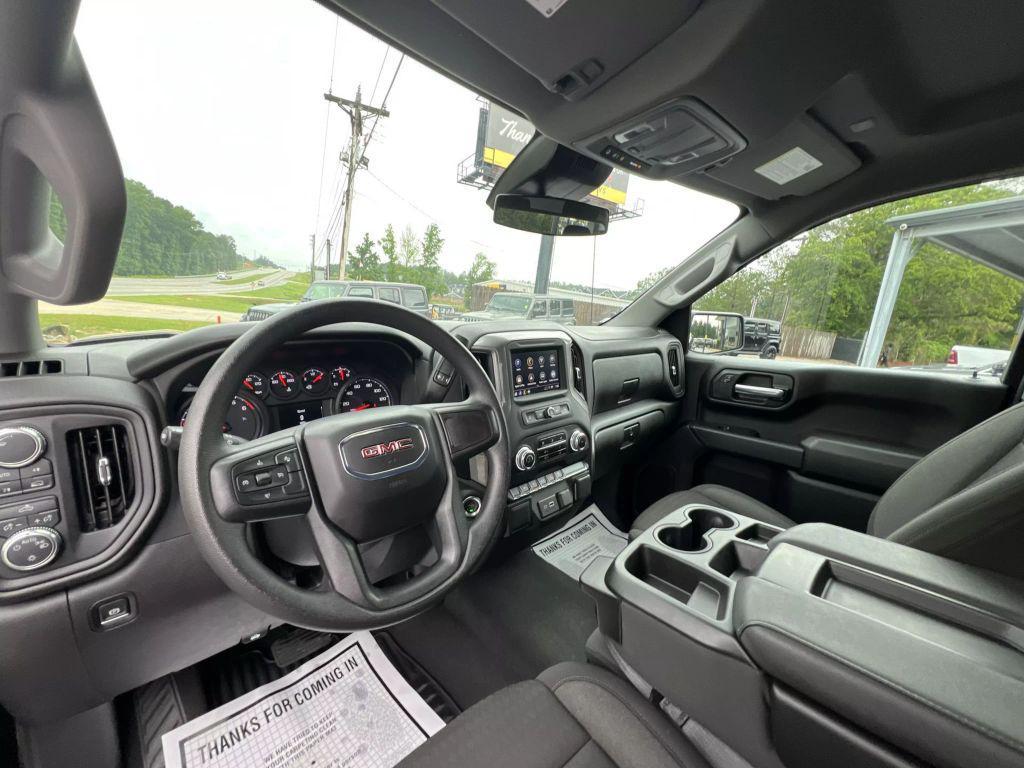 used 2025 GMC Sierra 1500 car, priced at $41,301