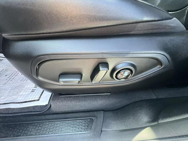used 2022 Jeep Grand Cherokee car, priced at $33,980