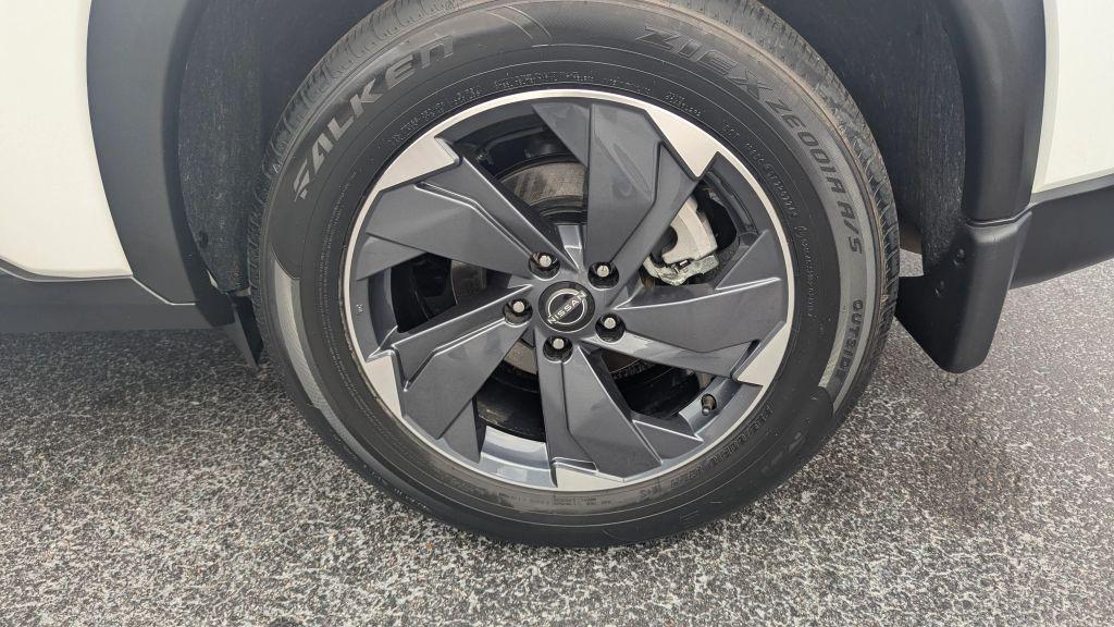 used 2024 Nissan Rogue car, priced at $27,980